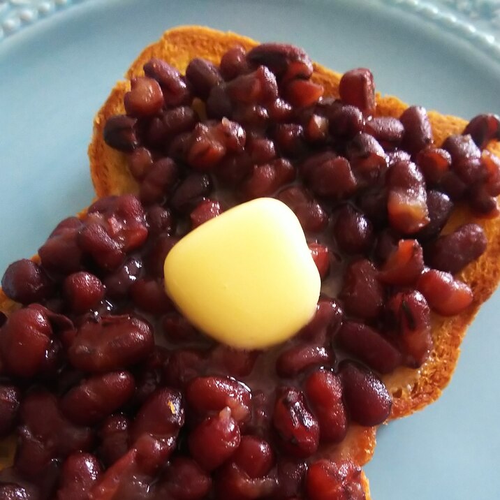 休日の朝を贅沢に♪小豆バタートースト